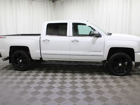 Used 2018 Chevrolet Silverado 1500 LTZ Z71 w/ LTZ Plus Package image 28