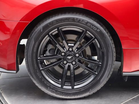 Used 2017 Ford Mustang GT Premium RWD image 15