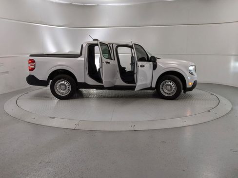 New 2025 Ford Maverick XL image 8