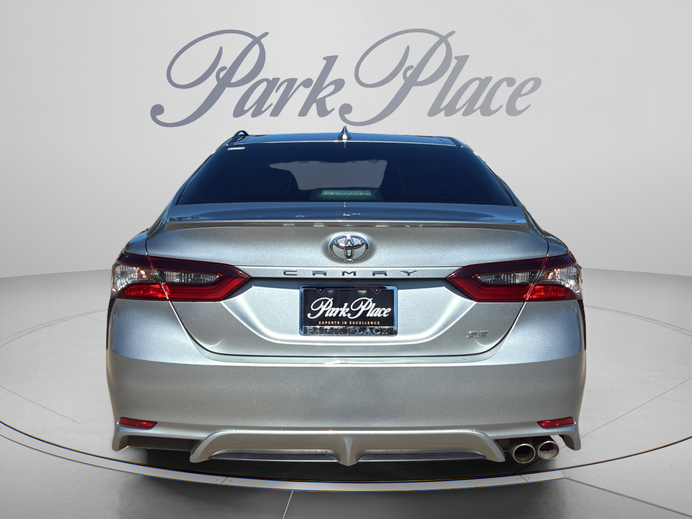 Used 2023 Toyota Camry SE FWD image 4