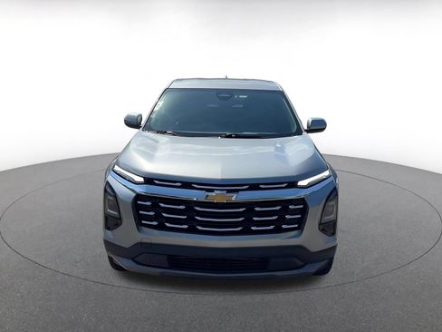 Used 2025 Chevrolet Equinox LT FWD image 3