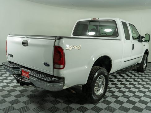 Used 2000 Ford F250 Lariat image 6