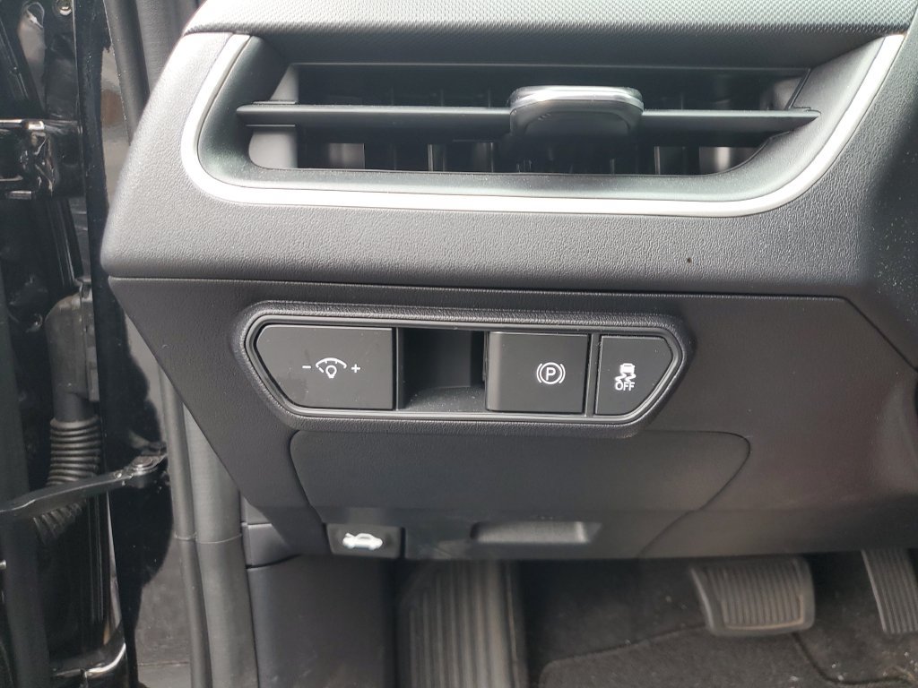 Used 2025 Kia K4 FWD image 30