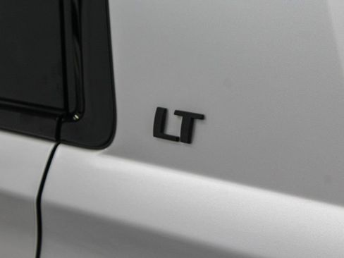 Used 2020 Chevrolet Tahoe LT w/ RST Edition AWD/4WD image 14