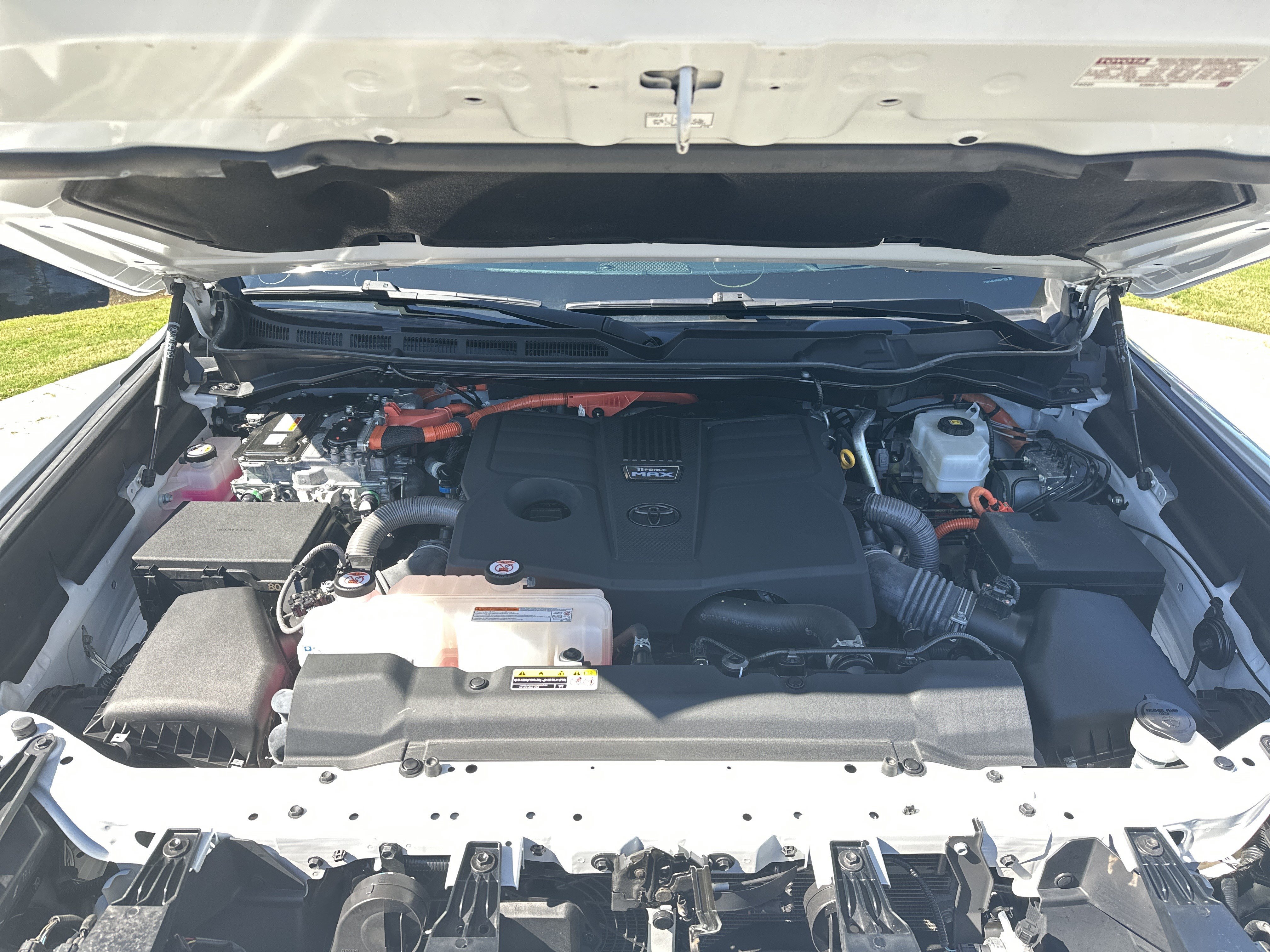 Certified 2024 Toyota Sequoia Platinum AWD/4WD image 35