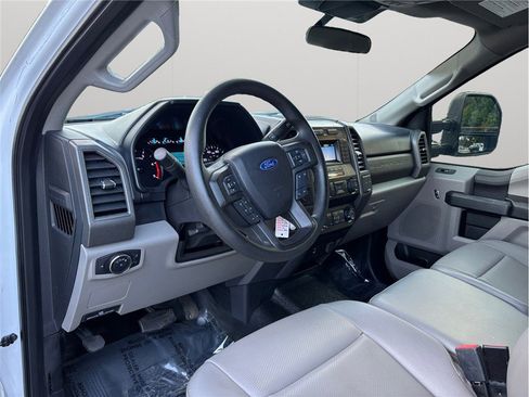 Used 2021 Ford F250 XL w/ Power Equipment Group image 6