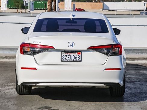 Used 2022 Honda Civic EX image 8