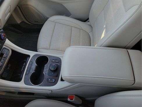 Certified 2022 GMC Acadia Denali w/ Denali Ultimate Package image 20