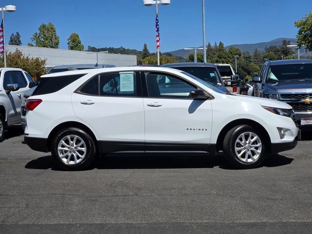 Used 2019 Chevrolet Equinox LS w/ LPO, Floor Liner Package AWD/4WD image 4