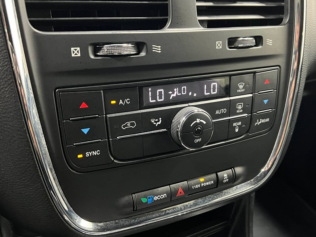 Used 2016 Dodge Grand Caravan R/T FWD image 25