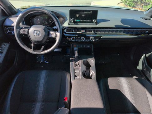 Used 2025 Honda Civic Sport image 18