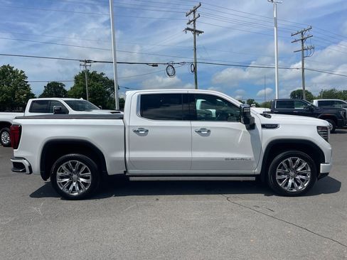 Used 2024 GMC Sierra 1500 Denali w/ Denali Reserve Package AWD/4WD image 6