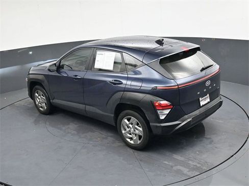 Used 2024 Hyundai Kona SE image 28