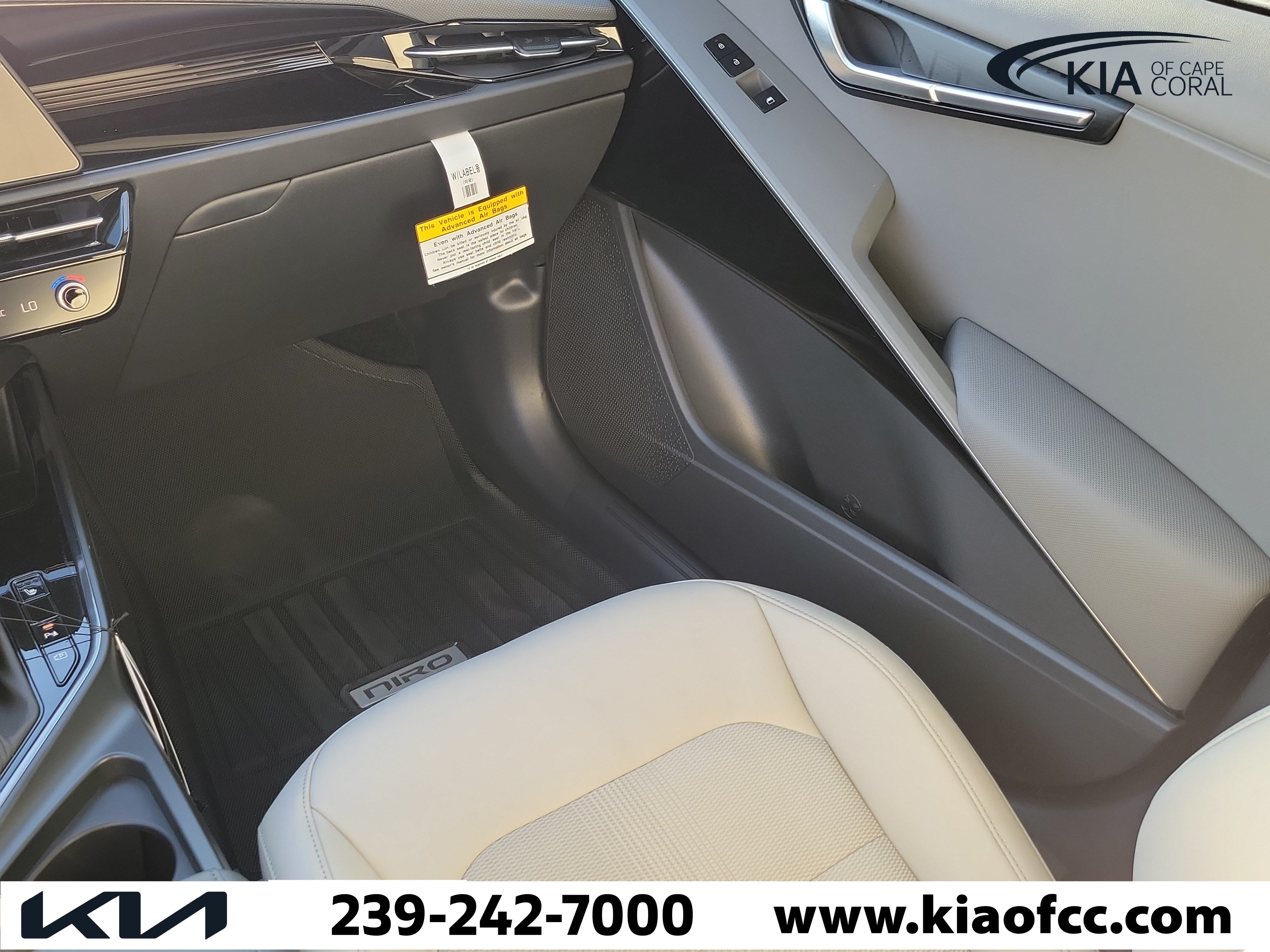 New 2026 Kia Niro EX FWD image 18