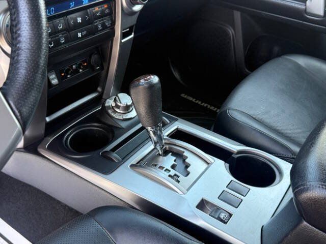 Used 2016 Toyota 4Runner Limited AWD/4WD image 16