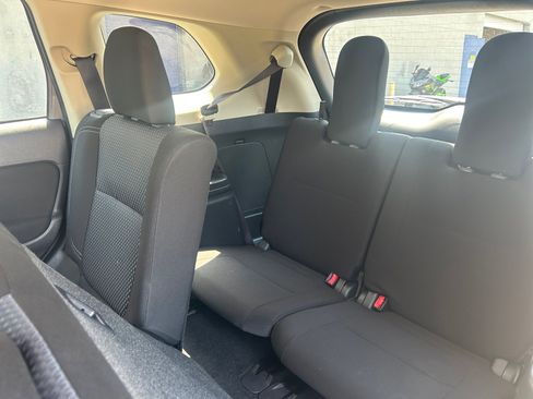Used 2019 Mitsubishi Outlander ES FWD image 27