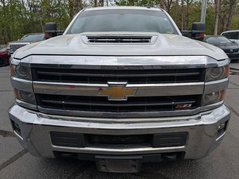 Used 2018 Chevrolet Silverado 2500 LT w/ Z71 Package, Off-Road image 6