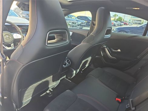 Used 2021 Mercedes-Benz CLA 35 AMG 4MATIC image 11