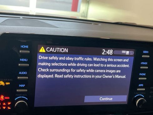 Used 2024 Toyota Sienna XLE image 16