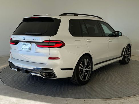 New 2026 BMW X7 M60i AWD/4WD image 9