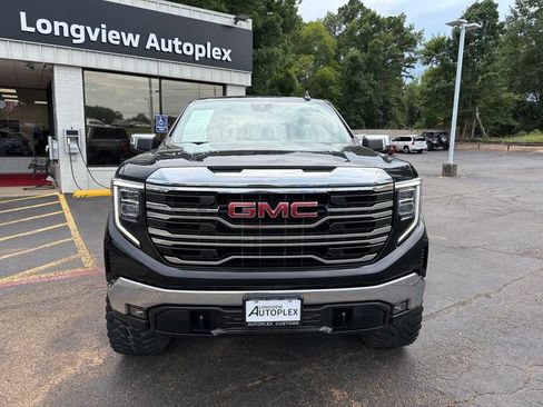 Used 2023 GMC Sierra 1500 SLT AWD/4WD image 4