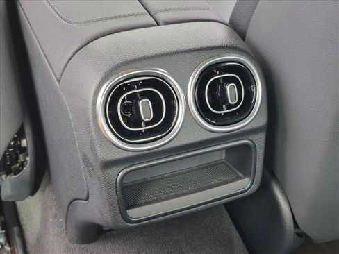 Certified 2025 Mercedes-Benz CLE 300 4MATIC Coupe image 18