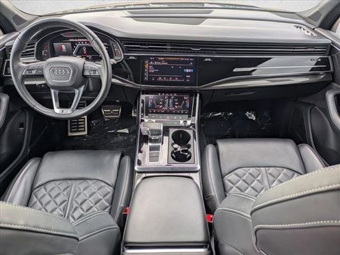 Used 2021 Audi SQ7 Premium Plus w/ Executive Package image 19