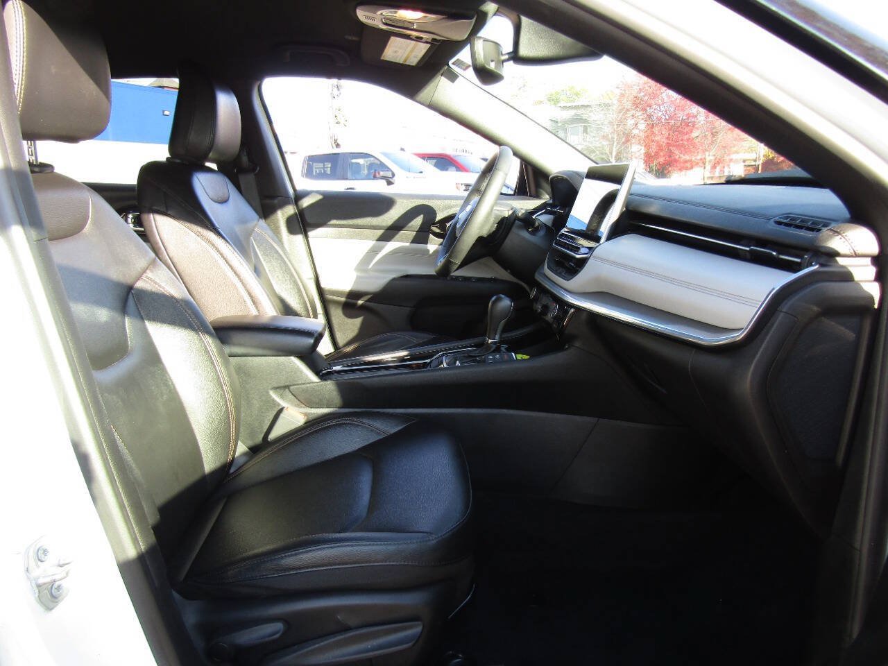 Used 2024 Jeep Compass Limited AWD/4WD image 21