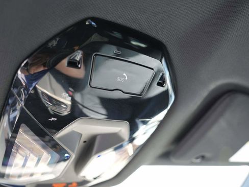 Used 2026 BMW iX xDrive45 w/ Premium Package image 24