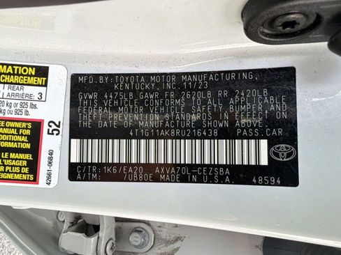 Used 2024 Toyota Camry SE FWD image 19