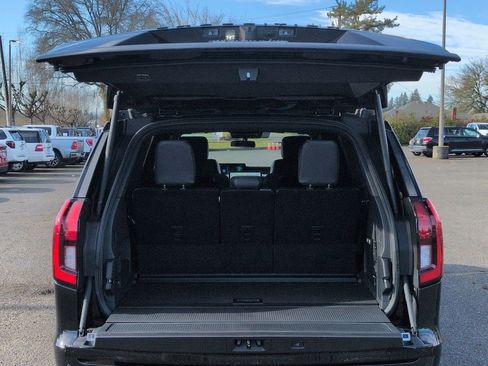New 2025 Ford Expedition Platinum w/ Stealth Performance Package image 27