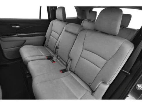 Used 2021 Honda Pilot EX image 16