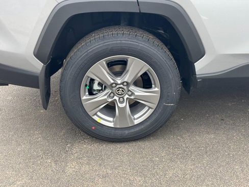 New 2025 Toyota RAV4 XLE image 4