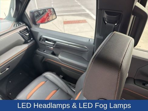 Used 2022 GMC Sierra 1500 AT4 w/ AT4 Premium Package image 18