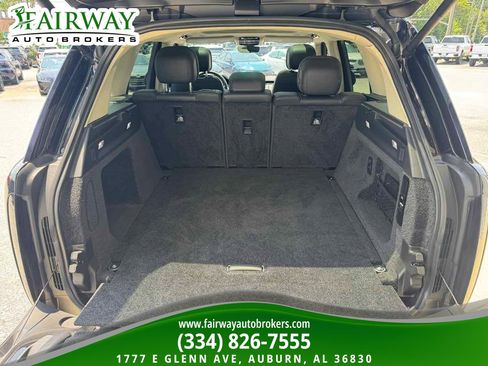 Used 2023 Land Rover Range Rover SE AWD/4WD image 27