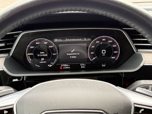 Used 2021 Audi e-tron Prestige w/ Prestige Package AWD/4WD image 23