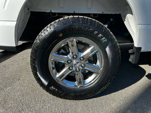 Used 2025 Ford F150 XLT w/ Equipment Group 301A Standard AWD/4WD image 29