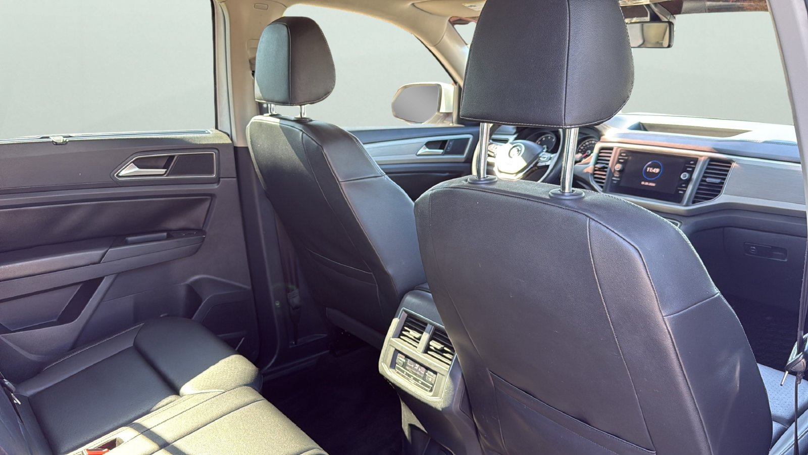 Used 2018 Volkswagen Atlas SE FWD image 25
