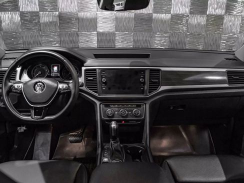 Used 2020 Volkswagen Atlas SE w/ Towing Package AWD/4WD image 11
