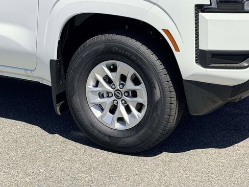 New 2026 Nissan Frontier S image 7