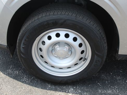 Used 2023 Ford Maverick XL FWD image 2