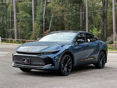 New 2026 Toyota Crown Nightshade image 4