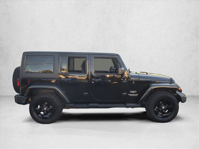 Used 2014 Jeep Wrangler Unlimited Sahara w/ Connectivity Group AWD/4WD image 4