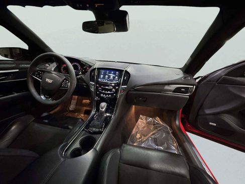 Used 2019 Cadillac ATS V w/ Luxury Package RWD image 44