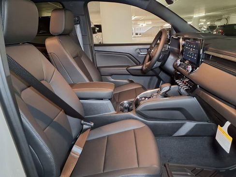 New 2026 GMC Canyon Elevation w/ Convenience Package RWD image 6