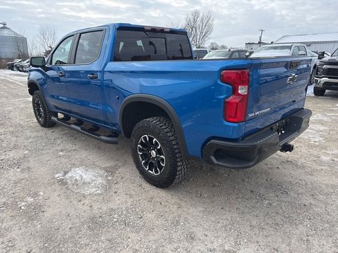 Used 2022 Chevrolet Silverado 1500 ZR2 w/ Technology Package image 3