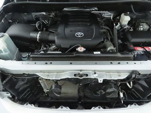 Used 2021 Toyota Sequoia Limited image 30