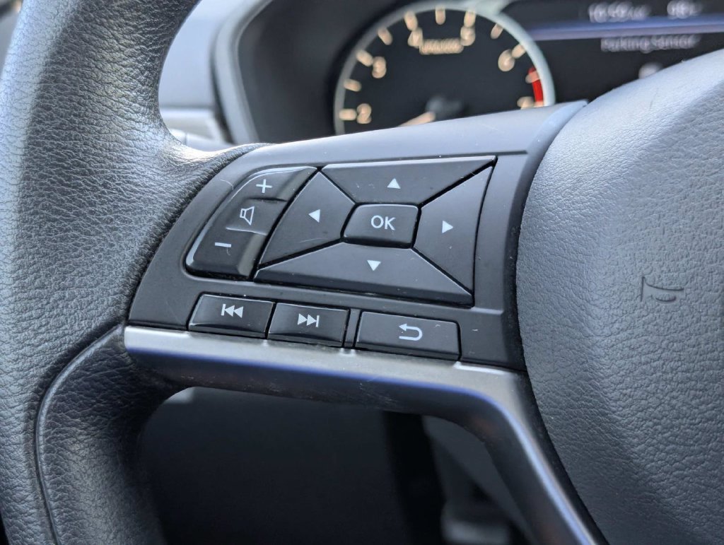 Used 2024 Nissan Altima 2.5 SV FWD image 23