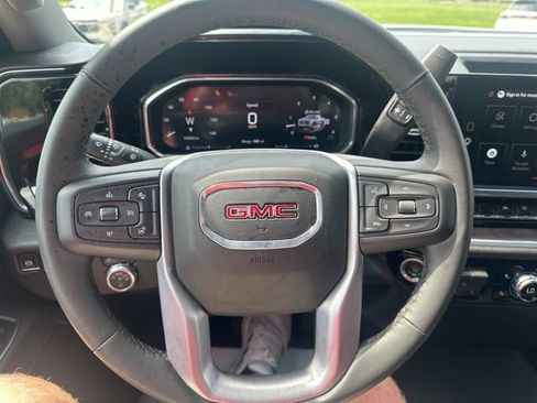 Used 2026 GMC Sierra 1500 SLT AWD/4WD image 12