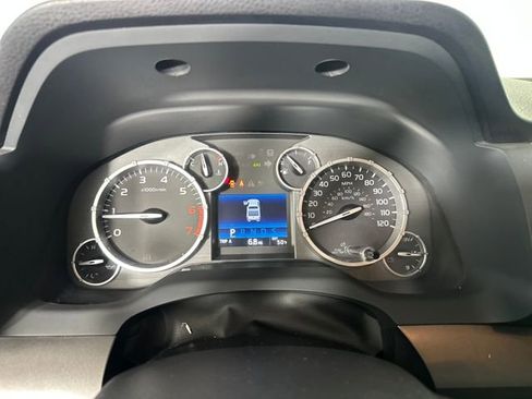 Used 2017 Toyota Tundra SR5 image 17